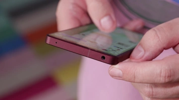 Обзор Sony Xperia 1 VIII: крутой смартфон, который тебе не нужен