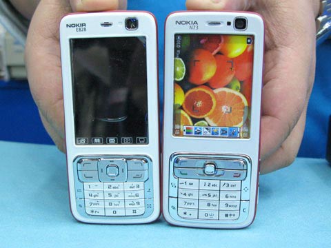 Nokia  Nokir E828