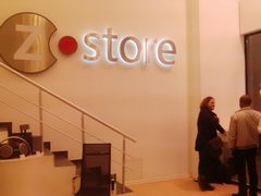 Запуск iPhone 3GS в России, фотоотчет из Z-Store