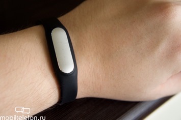  Xiaomi Mi Band Pulse    Sony SmartBand 2