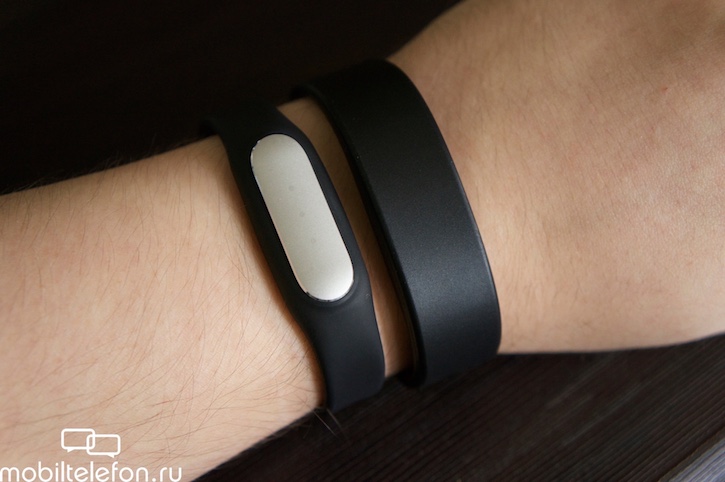  Xiaomi Mi Band Pulse    Sony SmartBand 2