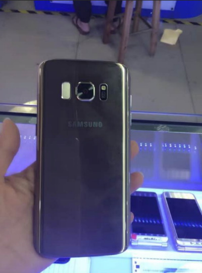  :  Samsung Galaxy S8     