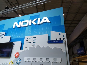  Nokia 7 Plus   :    HMD