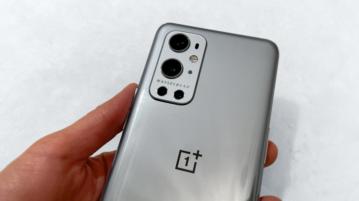 Расцветки и кодовые имена OnePlus 9 и OnePlus 9 Pro