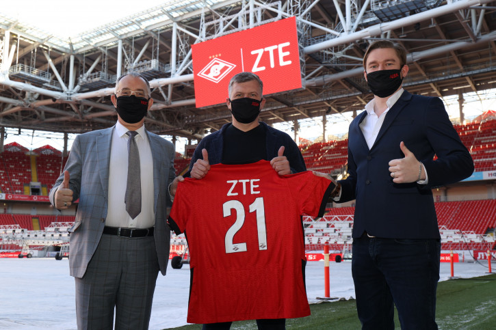 Красно-белая ZTE: футбольный клуб Спартак продолжит работу с компанией