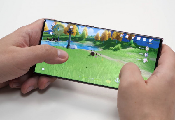  Samsung Galaxy S22    