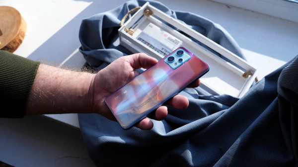  Realme 9 Pro+:     