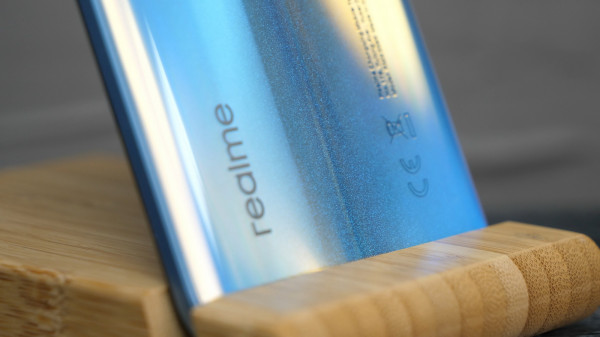  Realme 9 Pro+:     