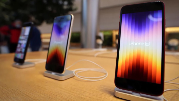 Apple   iPhone  AirPods -   