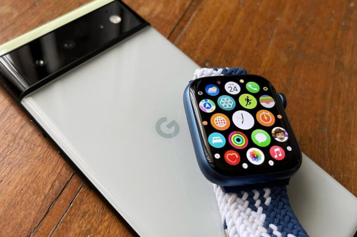 Apple:     Apple Watch   Android