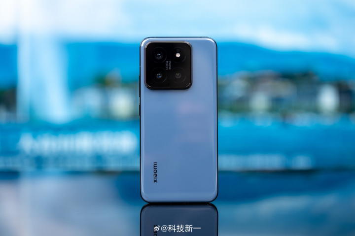  Xiaomi 14  Xiaomi Car SU7      