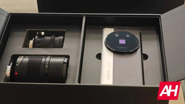  Realme Ultra    MWC 2025:   