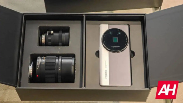  Realme Ultra    MWC 2025:   