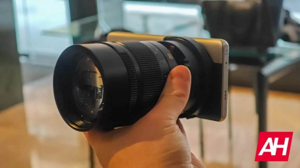  Realme Ultra    MWC 2025:   
