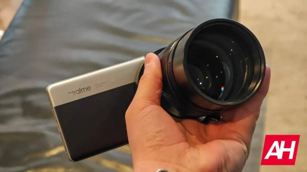 Realme Ultra    MWC 2025:   