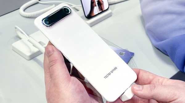  Tecno Spark Slim    MWC 2025