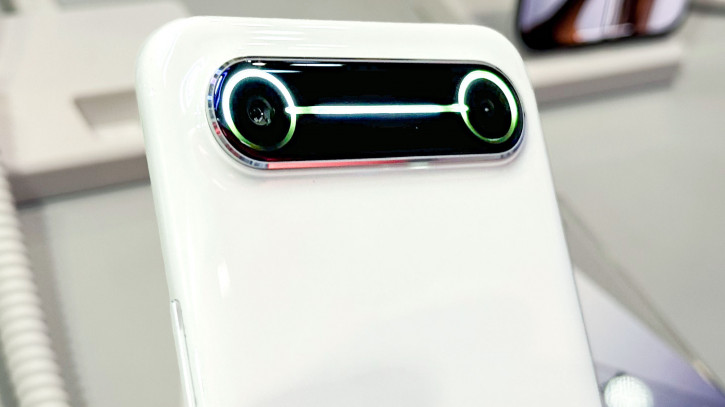  Tecno Spark Slim    MWC 2025