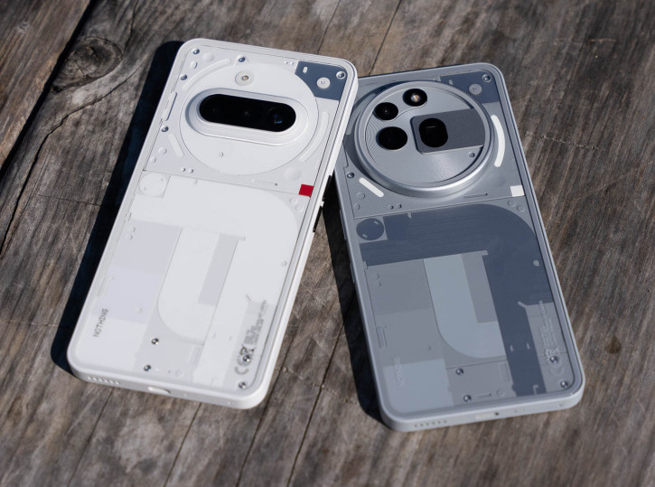  , :  Nothing     Phone (3a)