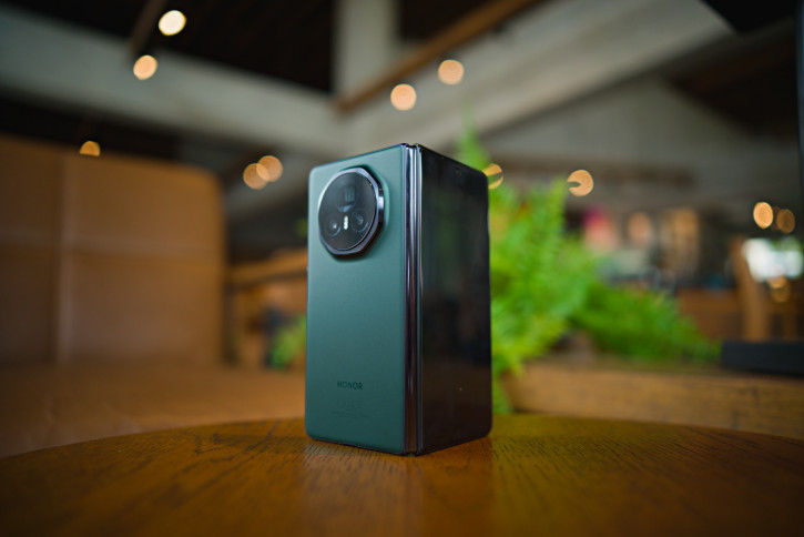 ?!  Honor Magic V4    ?
