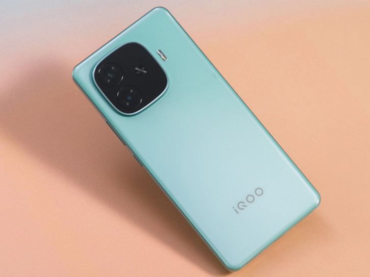    iQOO Z10  Z10 Turbo     