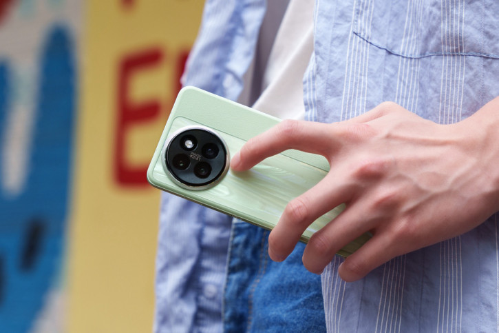  ,  :   Xiaomi Civi 5 Pro