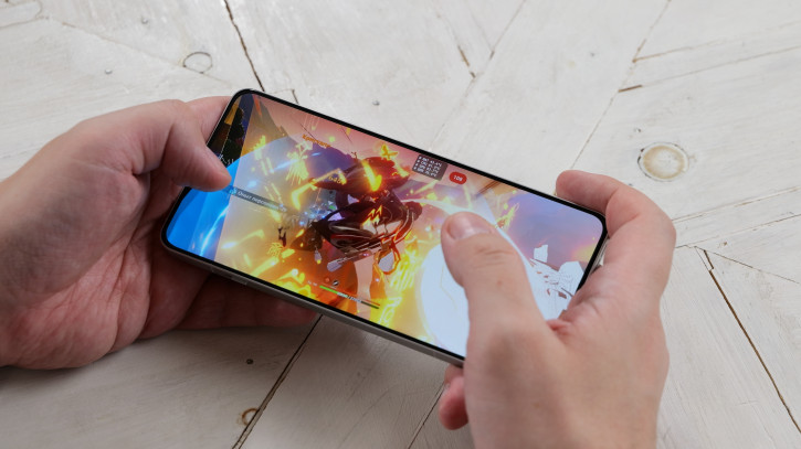  OnePlus Ace 5 Pro:  +   Elite!