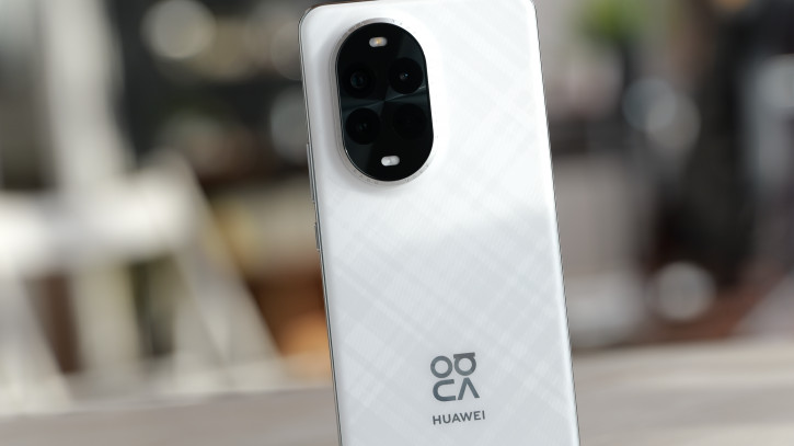      .   Huawei nova 14