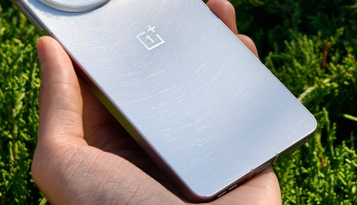 OnePlus Ace 5S?      Snapdragon