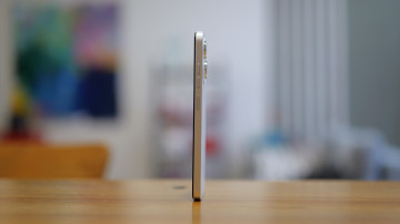  Tecno Spark Go 1:  