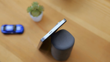  Tecno Spark Go 1:  