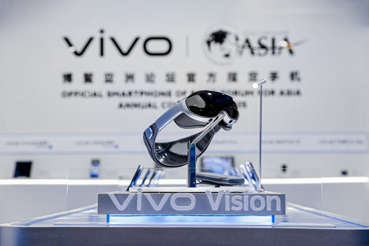 Vivo Vision      :  ?