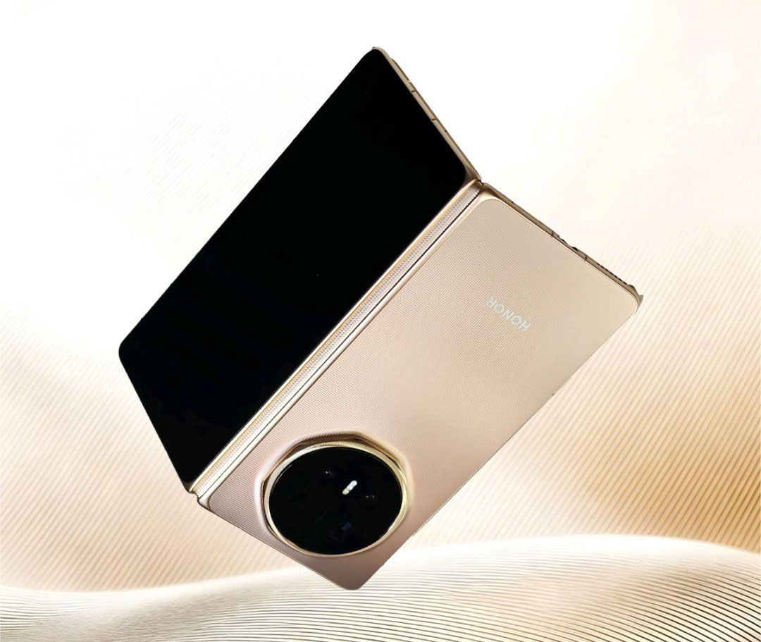 Глобальный Honor Magic V6 уступает по батарее версии для Китая