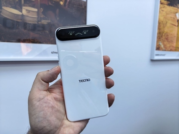 Цельнокерамический тонкофон Tecno Slim 2 представлен на MWC 2026