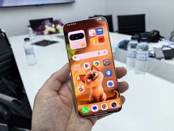 Цельнокерамический тонкофон Tecno Slim 2 представлен на MWC 2026