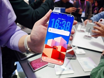 Цельнокерамический тонкофон Tecno Slim 2 представлен на MWC 2026