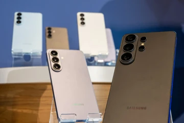 М.Видео начала выдачу Samsung S26 и раскрыла статистику предзаказов