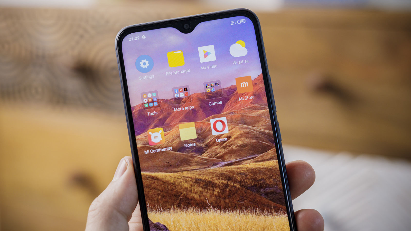 Дурдом: Android-смартфоны начнут откатываться на 90-Гц экраны с «каплей»