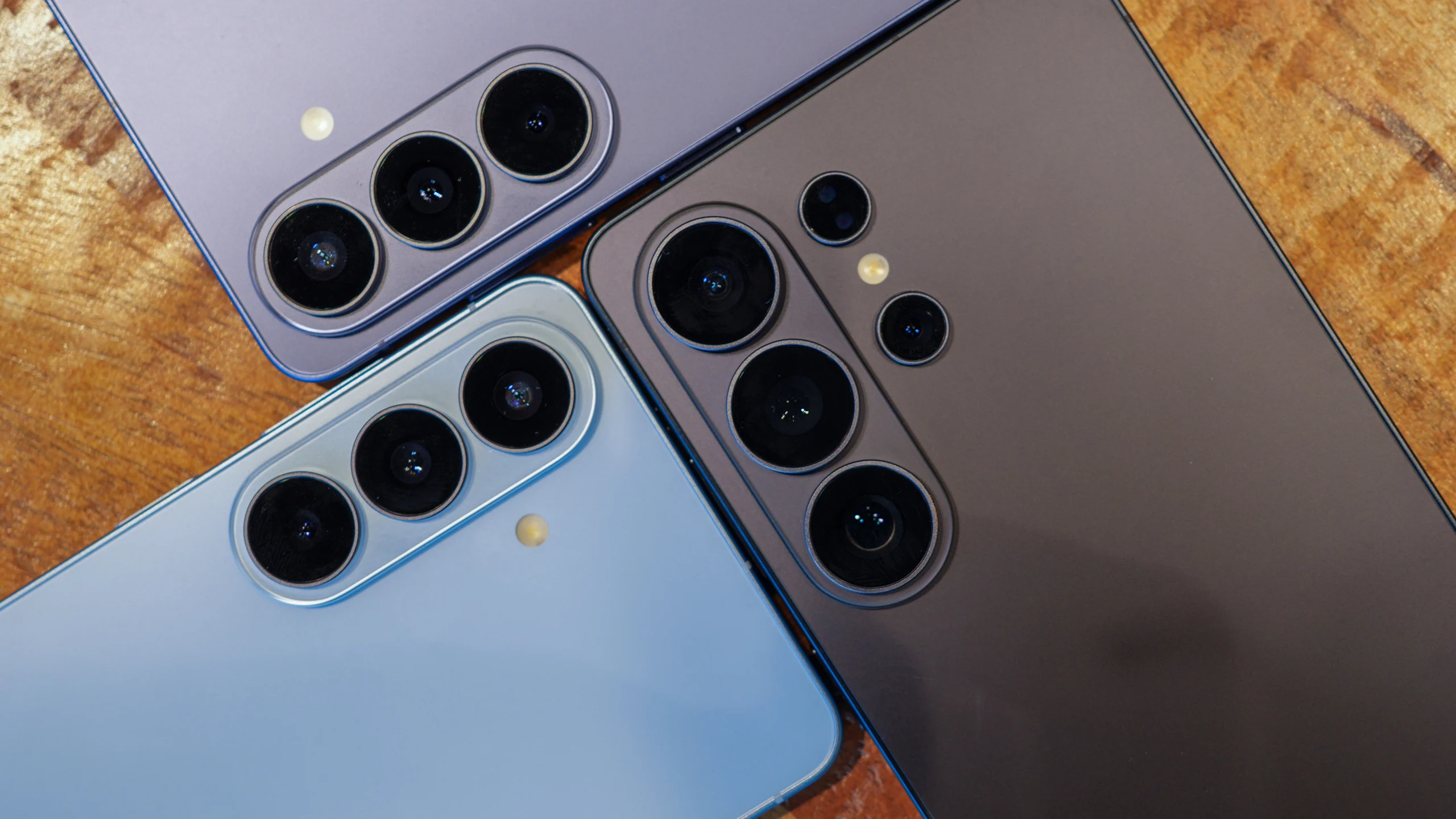 Samsung хвастается спросом на серию Galaxy S26: хитовые модели и цвета