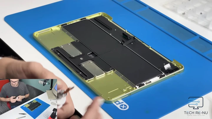 MacBook Neo удивляет ремонтопригодностью