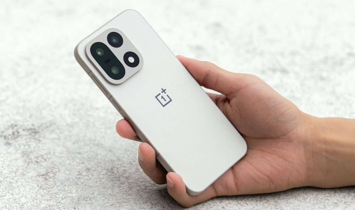 Глобальный OnePlus 15 по крутой цене без пошлины на распродаже AliExpress