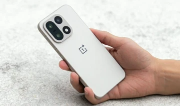 Глобальный OnePlus 15 по крутой цене без пошлины на распродаже AliExpress