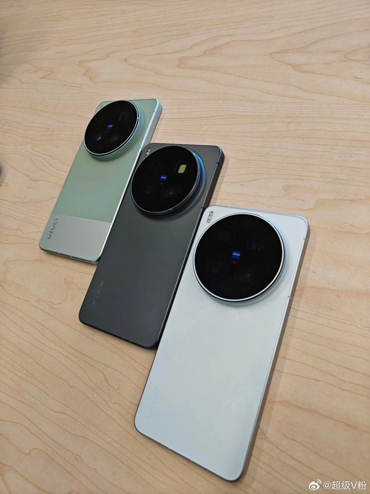 Vivo X300 Ultra получит величайший фотонабор по астрономической цене