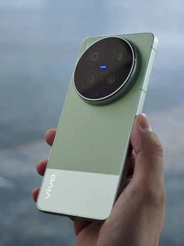 Цены Vivo X300 Ultra, возможно, слиты в Сеть до презентации