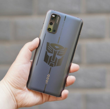 Vivo IQOO 3 Transformers Limited Edition   