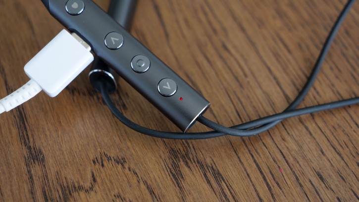  Vivo Wireless Sport Earphones: LDAC  