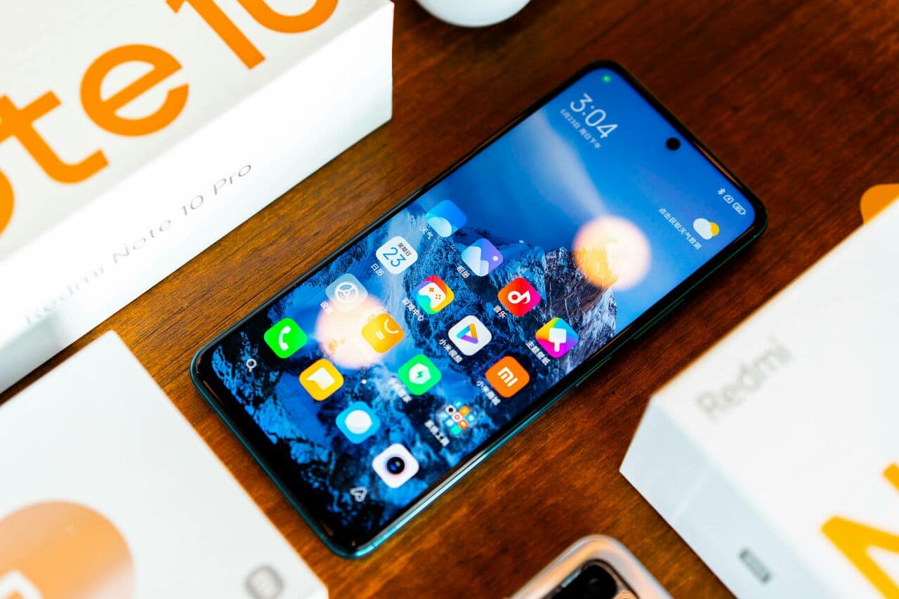 Redmi Note 10 Pro фото в живую. Про 10 редми живые фото. Note 10 Pro живые фото. Лучшие телефоны Сяоми редми фото вживую.