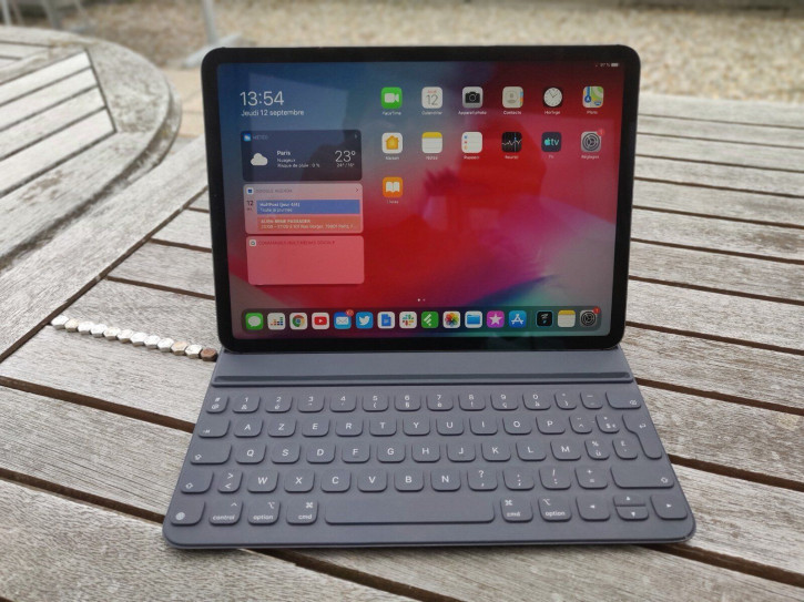 Apple   iPad  MacOS:  