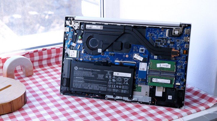  HP Pavilion Laptop 15:  