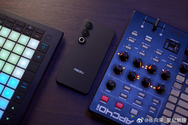 Meizu 21 Note уже красуется на коллекции студийных фото