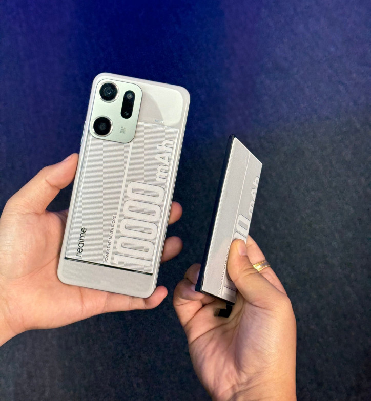    Realme GT 7 10 000    